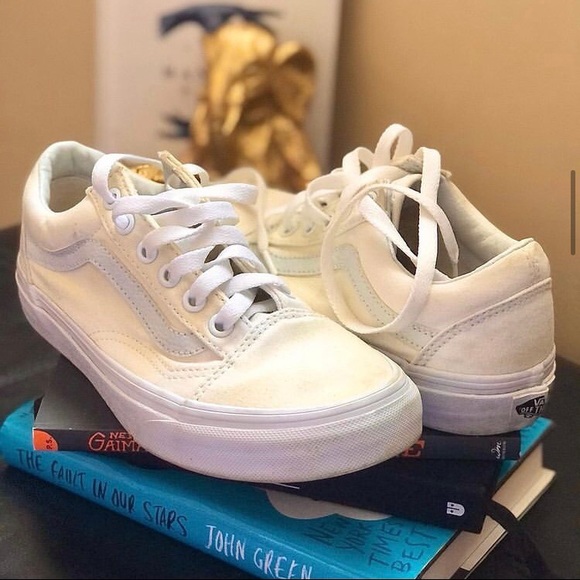 Vans - Picture 1 of 1